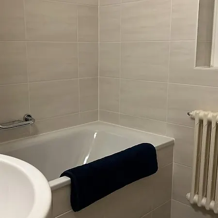 Apartment 5 Min Walking From Gare